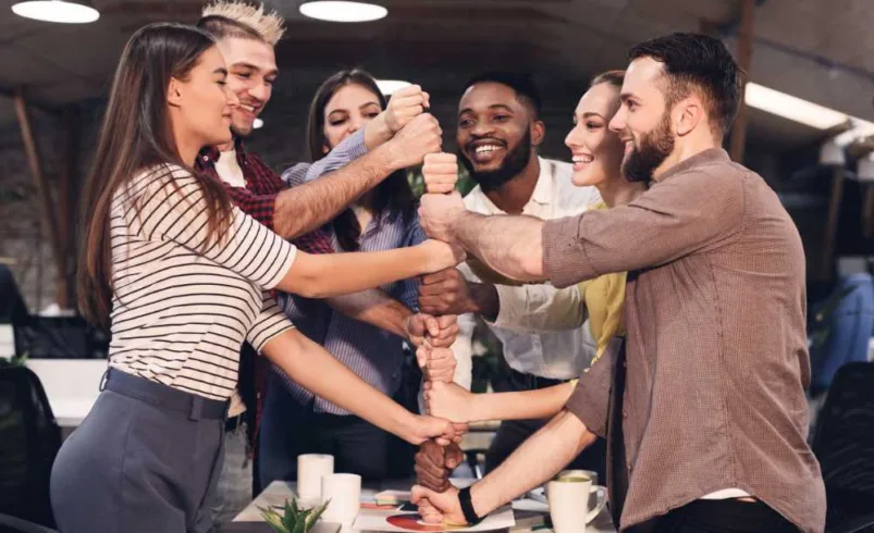 Wie können neue Mitarbeiter*innen in bestehende Teams integriert werden?